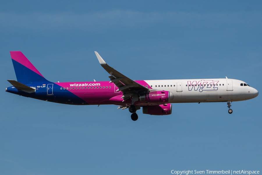 Wizz Air Airbus A321-231 (HA-LXP) | Photo 237118
