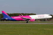 Wizz Air Airbus A321-231 (HA-LXP) at  Hamburg - Fuhlsbuettel (Helmut Schmidt), Germany