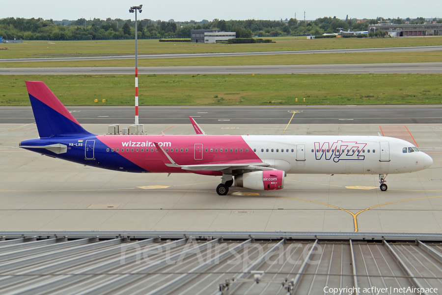 Wizz Air Airbus A321-231 (HA-LXS) | Photo 588871