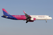 Wizz Air Airbus A321-231 (HA-LXS) at  Warsaw - Frederic Chopin International, Poland