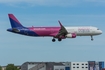 Wizz Air Airbus A321-231 (HA-LXS) at  Warsaw - Frederic Chopin International, Poland