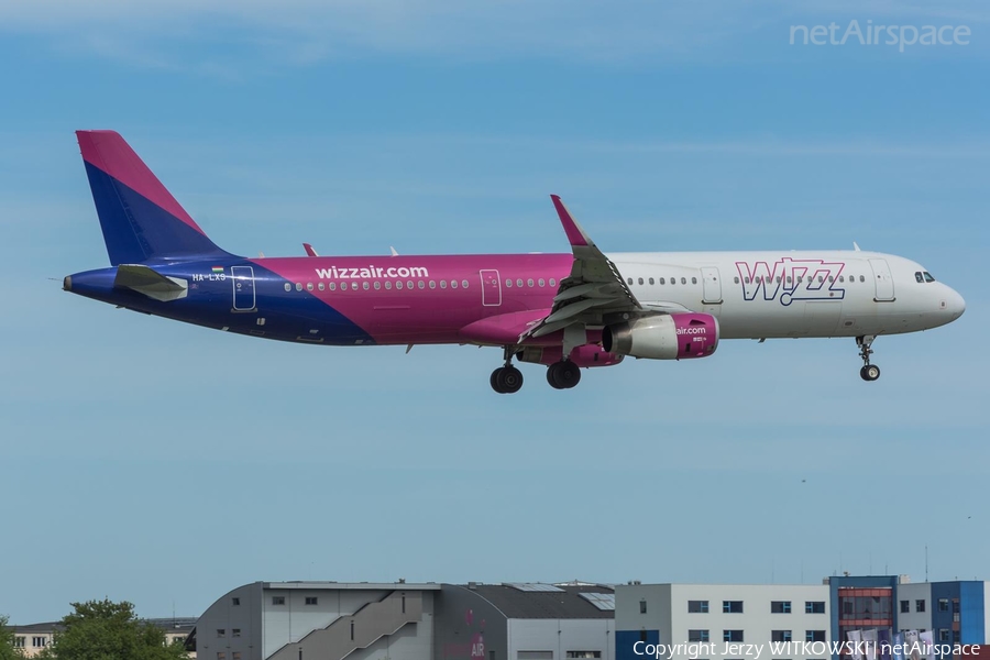 Wizz Air Airbus A321-231 (HA-LXS) | Photo 680743