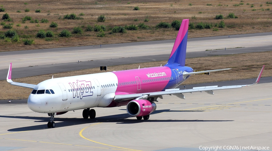 Wizz Air Airbus A321-231 (HA-LXT) | Photo 520690