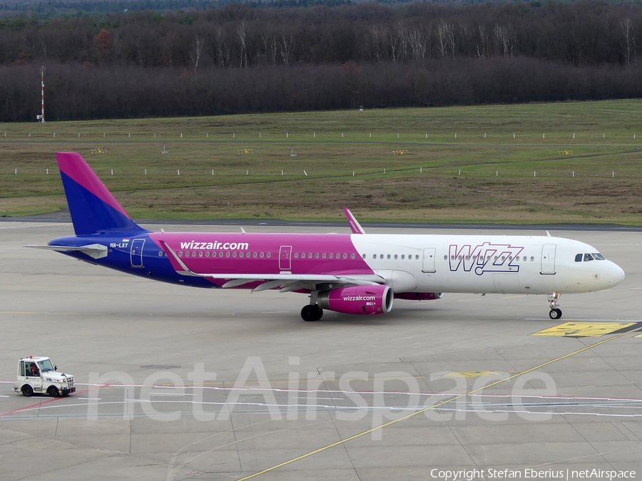 Wizz Air Airbus A321-231 (HA-LXT) | Photo 546798