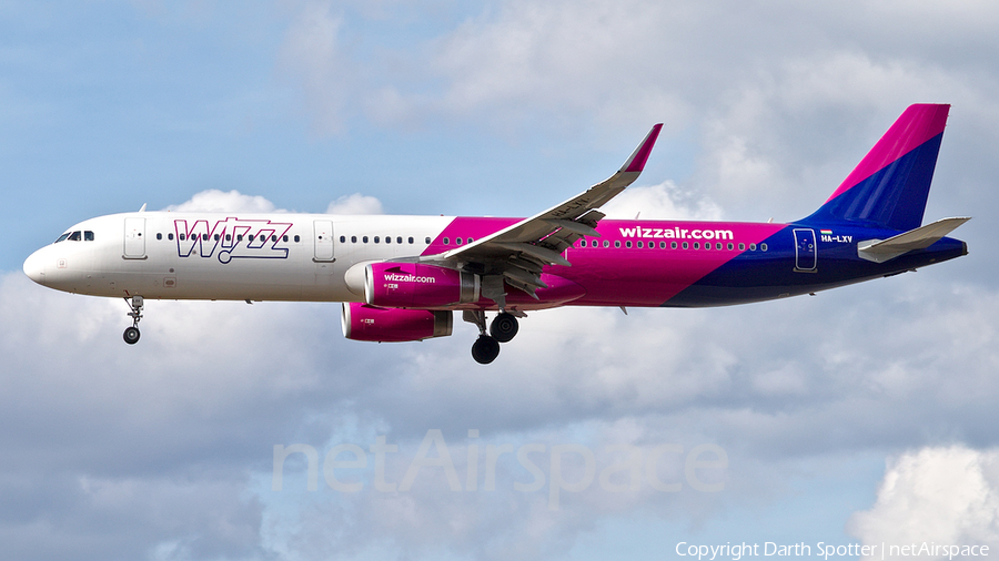 Wizz Air Airbus A321-231 (HA-LXV) | Photo 260305