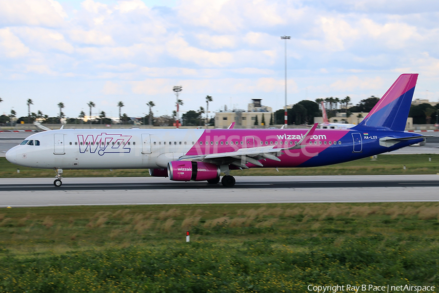 Wizz Air Airbus A321-231 (HA-LXV) | Photo 289086