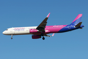 Wizz Air Airbus A321-231 (HA-LXW) at  Budapest - Ferihegy International, Hungary