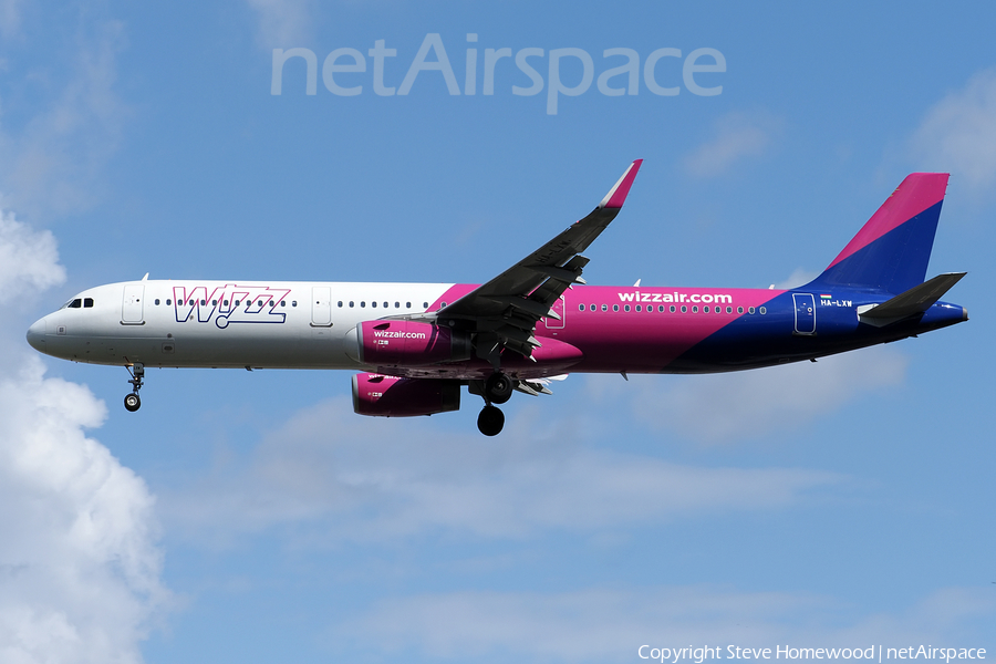 Wizz Air Airbus A321-231 (HA-LXW) | Photo 671260