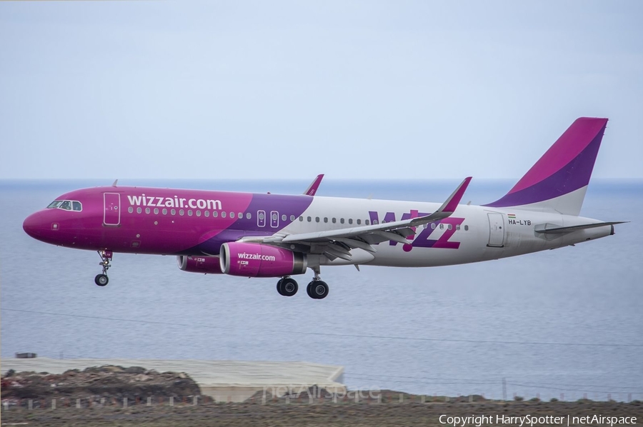 Wizz Air Airbus A320-232 (HA-LYB) | Photo 330416