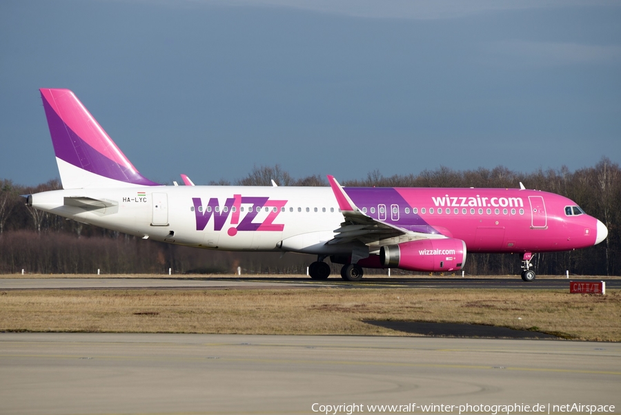 Wizz Air Airbus A320-232 (HA-LYC) | Photo 409239