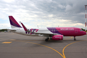 Wizz Air Airbus A320-232 (HA-LYD) at  Vilnius - International, Lithuania