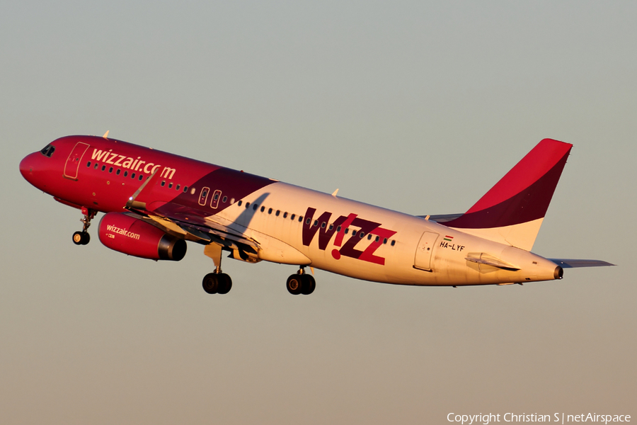 Wizz Air Airbus A320-232 (HA-LYF) | Photo 137078