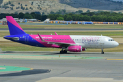 Wizz Air Airbus A320-232 (HA-LYG) at  Madrid - Barajas, Spain