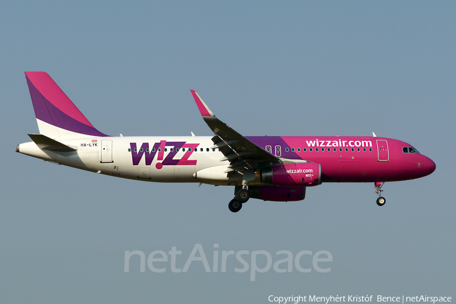 Wizz Air Airbus A320-232 (HA-LYK) | Photo 404966