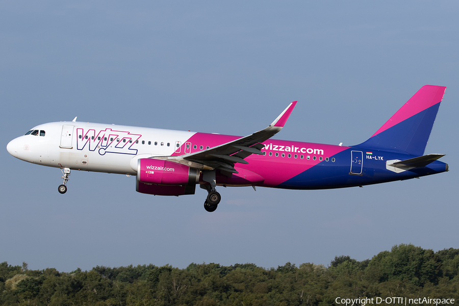 Wizz Air Airbus A320-232 (HA-LYK) | Photo 521705