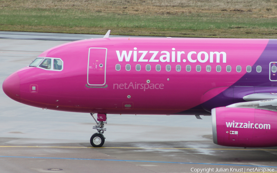 Wizz Air Airbus A320-232 (HA-LYL) | Photo 74902