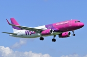 Wizz Air Airbus A320-232 (HA-LYM) at  Warsaw - Frederic Chopin International, Poland