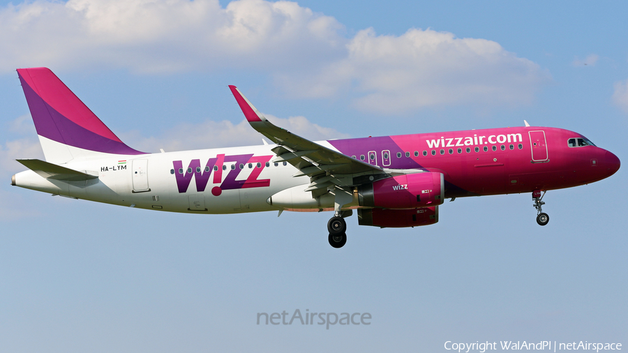 Wizz Air Airbus A320-232 (HA-LYM) | Photo 454313