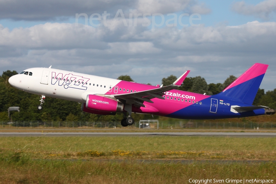 Wizz Air Airbus A320-232 (HA-LYO) | Photo 520321