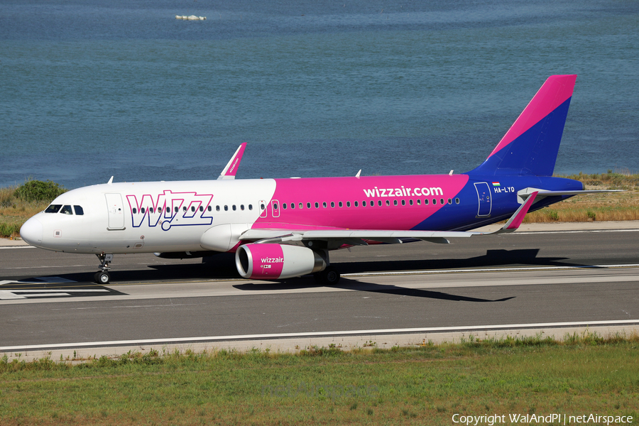 Wizz Air Airbus A320-232 (HA-LYQ) | Photo 460931