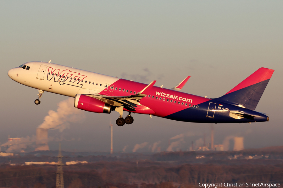 Wizz Air Airbus A320-232 (HA-LYQ) | Photo 137081