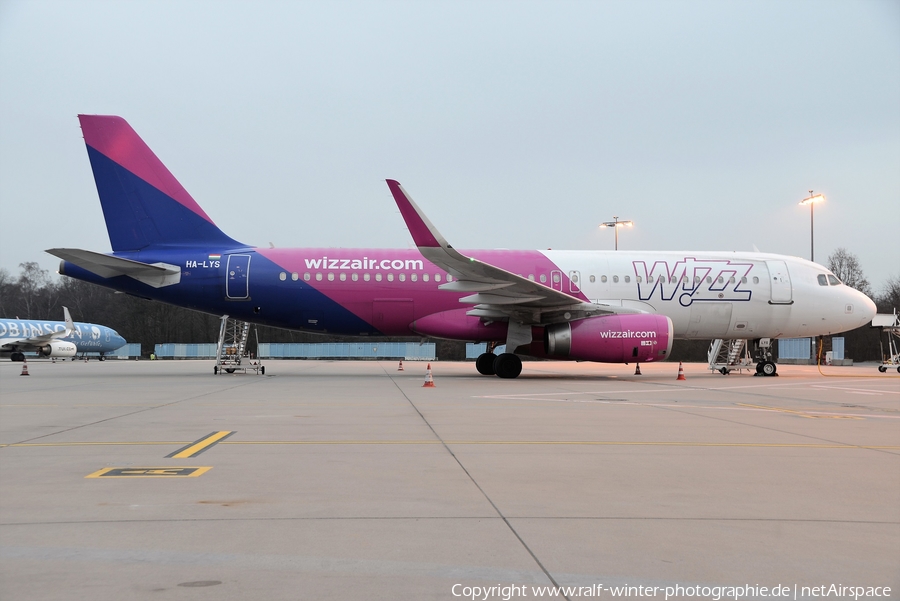 Wizz Air Airbus A320-232 (HA-LYS) | Photo 442596