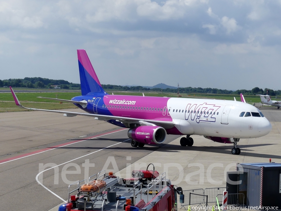 Wizz Air Airbus A320-232 (HA-LYS) | Photo 177963