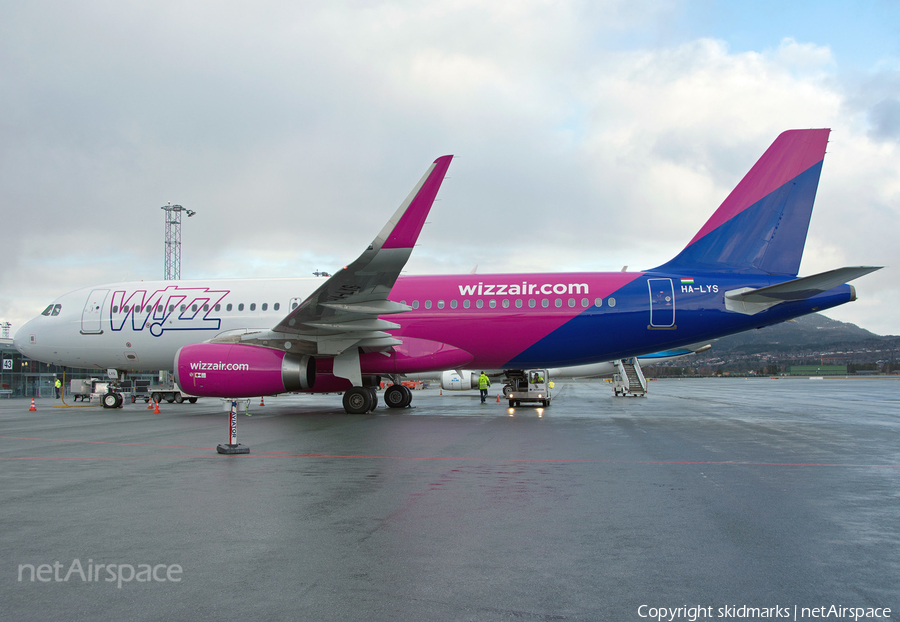 Wizz Air Airbus A320-232 (HA-LYS) | Photo 153132
