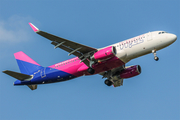 Wizz Air Airbus A320-232 (HA-LYT) at  Budapest - Ferihegy International, Hungary