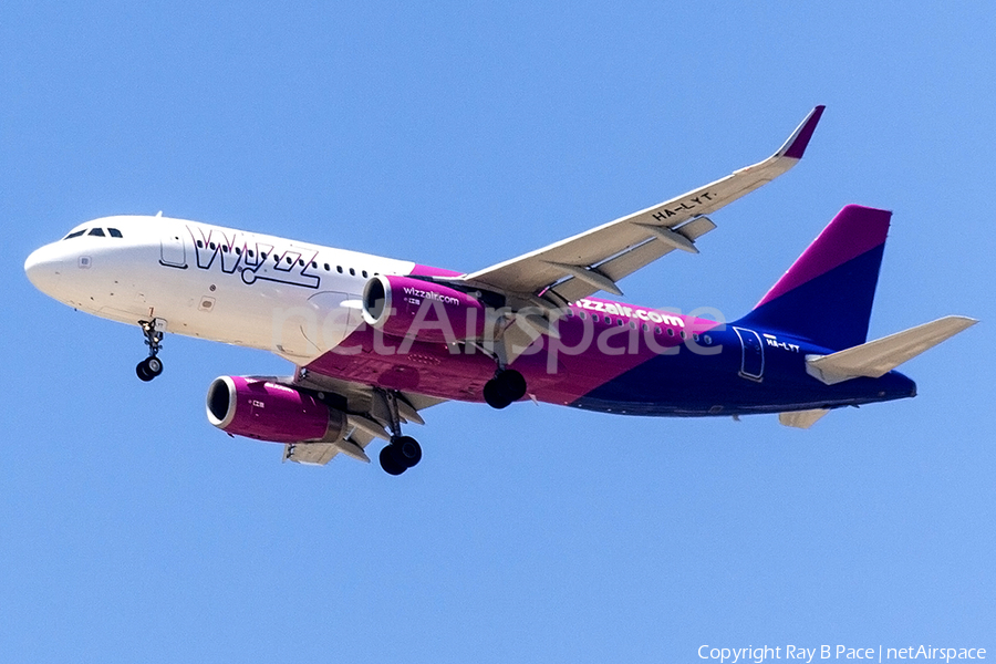 Wizz Air Airbus A320-232 (HA-LYT) | Photo 245469