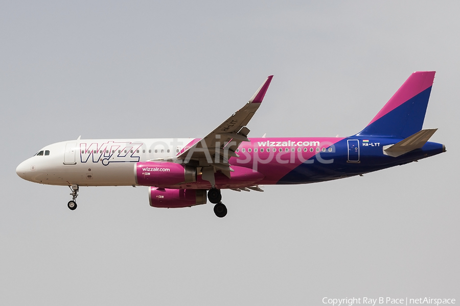 Wizz Air Airbus A320-232 (HA-LYT) | Photo 454466