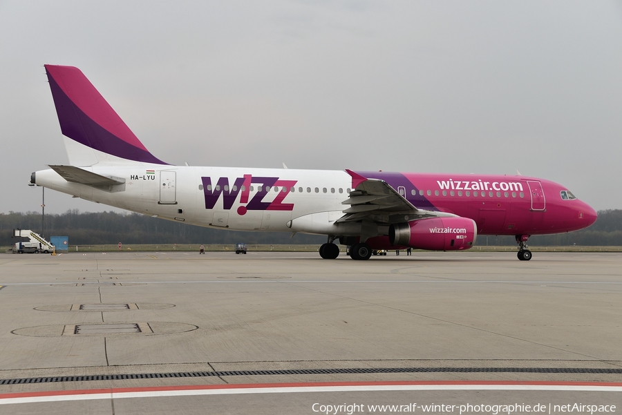 Wizz Air Airbus A320-232 (HA-LYU) | Photo 411885