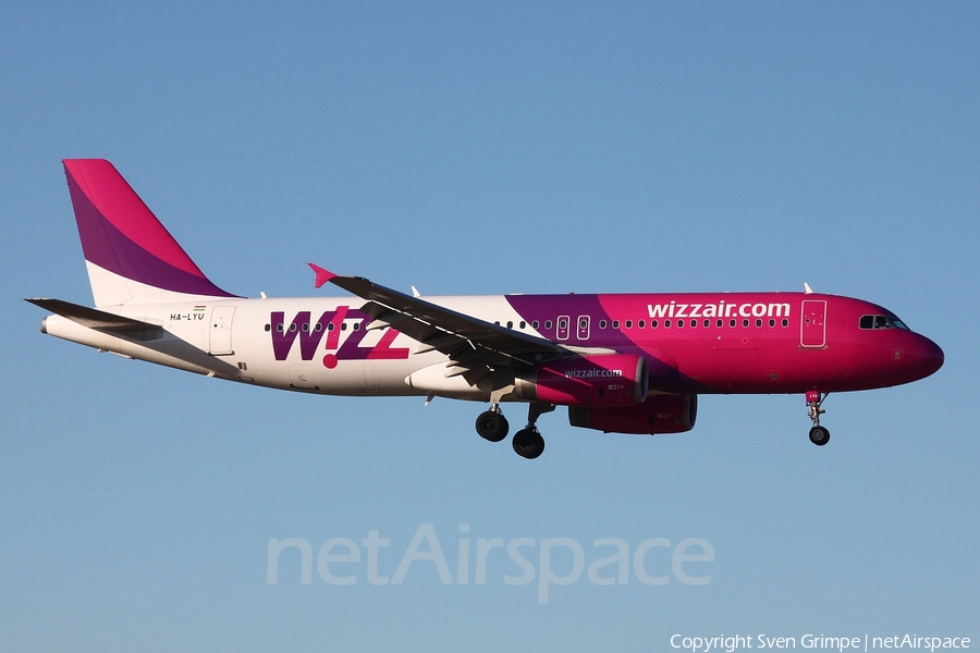 Wizz Air Airbus A320-232 (HA-LYU) | Photo 341465