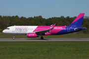 Wizz Air Airbus A320-232 (HA-LYX) at  Hamburg - Fuhlsbuettel (Helmut Schmidt), Germany