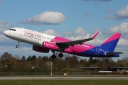 Wizz Air Airbus A320-232 (HA-LYX) at  Hamburg - Fuhlsbuettel (Helmut Schmidt), Germany