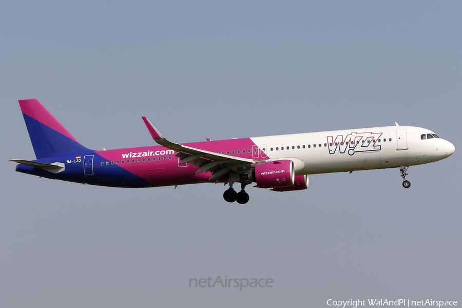 Wizz Air Airbus A321-271NX (HA-LZQ) | Photo 588703