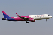 Wizz Air Airbus A321-271NX (HA-LZQ) at  Warsaw - Frederic Chopin International, Poland