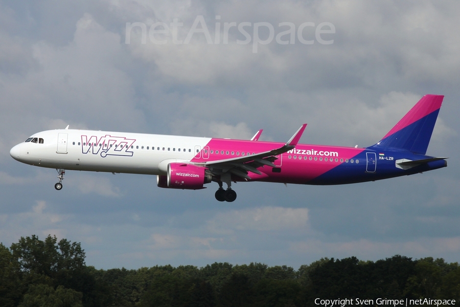 Wizz Air Airbus A321-271NX (HA-LZR) | Photo 526317