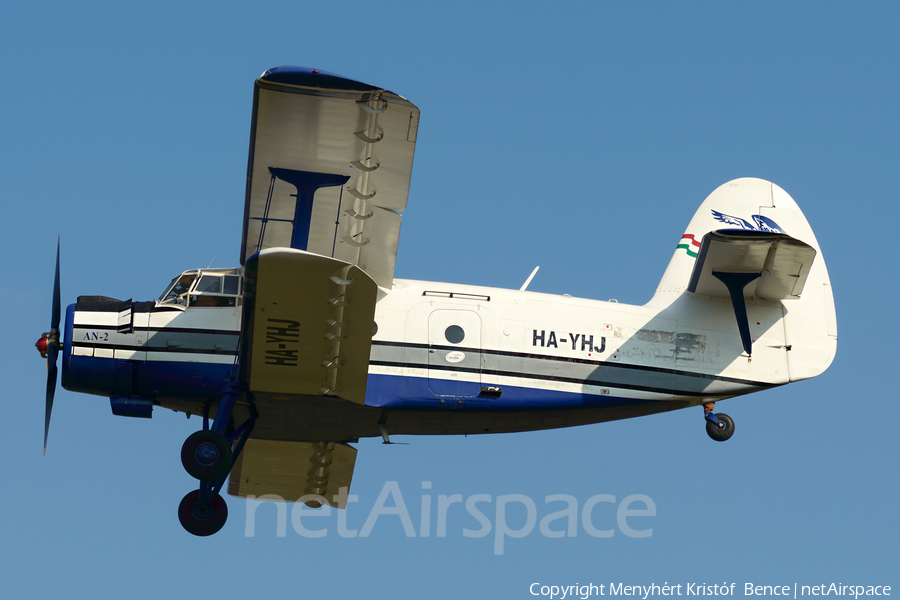 Fly-Coop PZL-Mielec An-2T (HA-YHJ) | Photo 404343