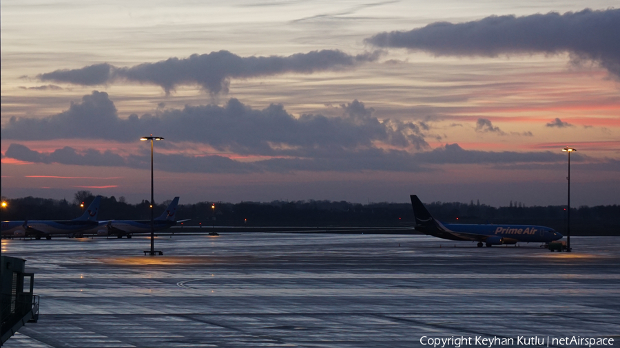 Aviation photo 606444