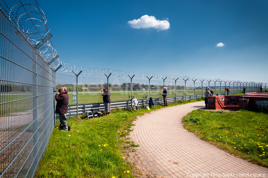 Aviation photo 106996