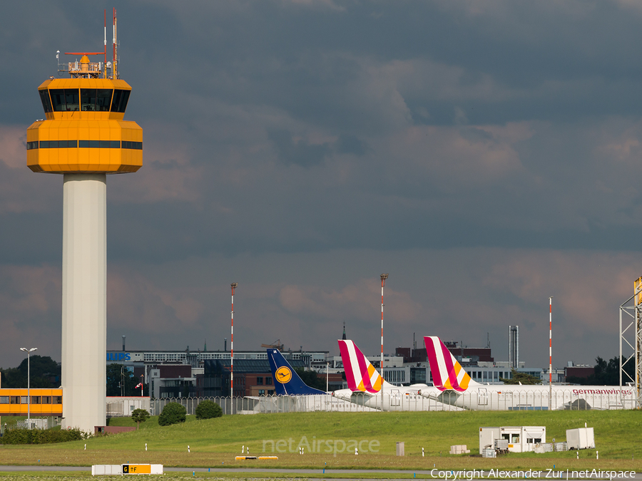 Aviation photo 387879