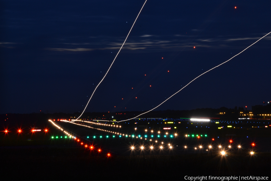 Aviation photo 495743