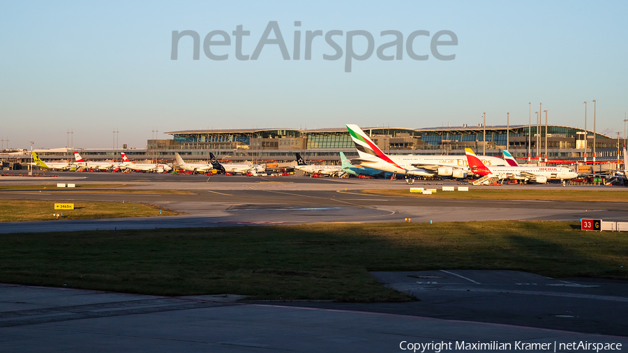 Aviation photo 520887