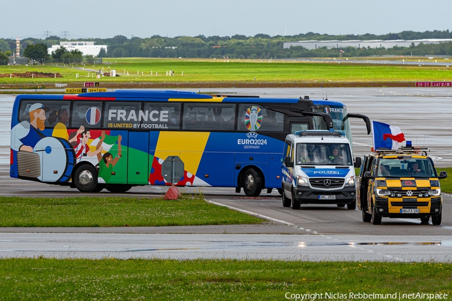Aviation photo 630090