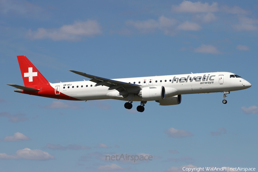 Helvetic Airways Embraer ERJ-195E2 (ERJ-190-400STD) (HB-AZJ) | Photo 504485