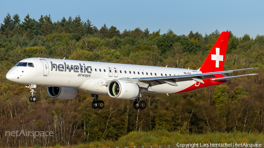Helvetic Airways Embraer ERJ-195E2 (ERJ-190-400STD) (HB-AZK) | Photo 643580