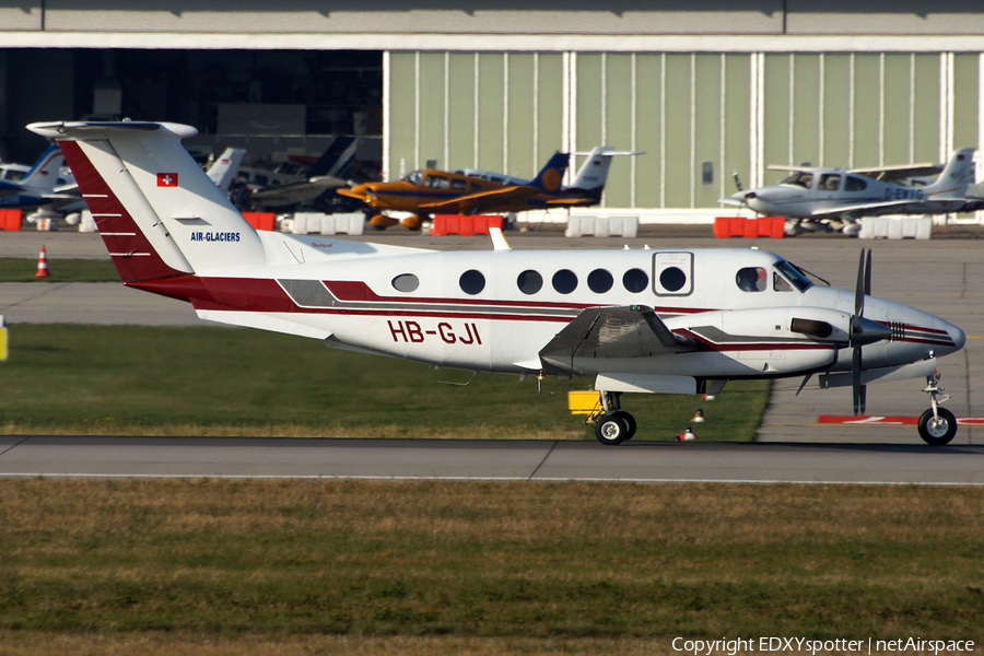 Air Glaciers Beech King Air 200 (HB-GJI) | Photo 379936