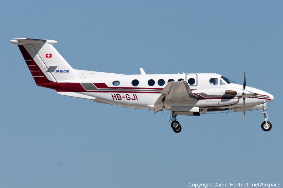 Air Glaciers Beech King Air 200 (HB-GJI) | Photo 503047