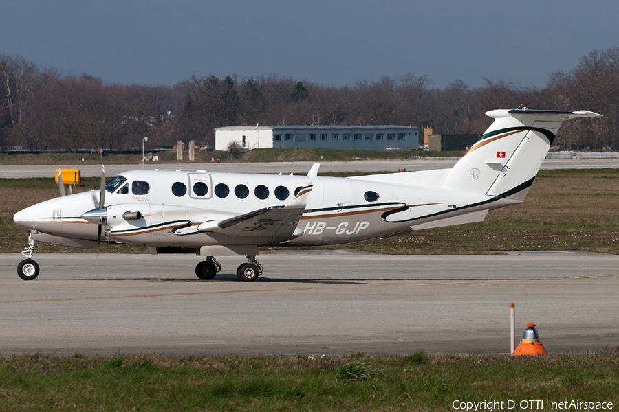 (Private) Beech King Air 350 (HB-GJP) | Photo 196357